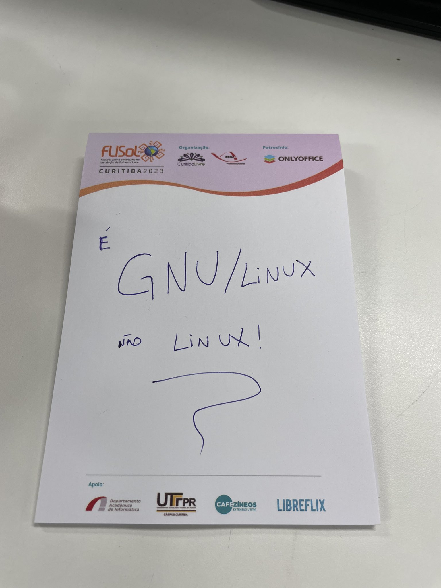 É GNU/Linux não apenas Linux